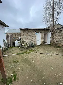 Satılır 3 otaqlı həyət evi