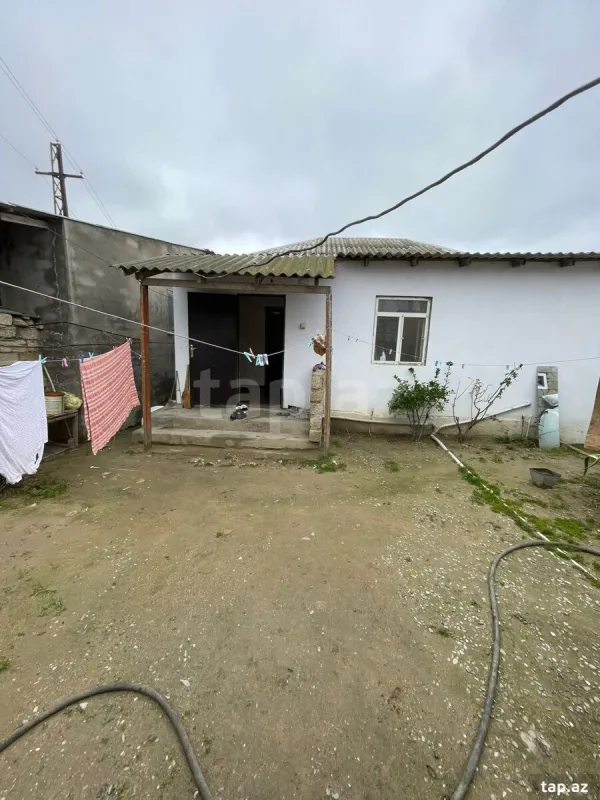 Satılır 3 otaqlı həyət evi