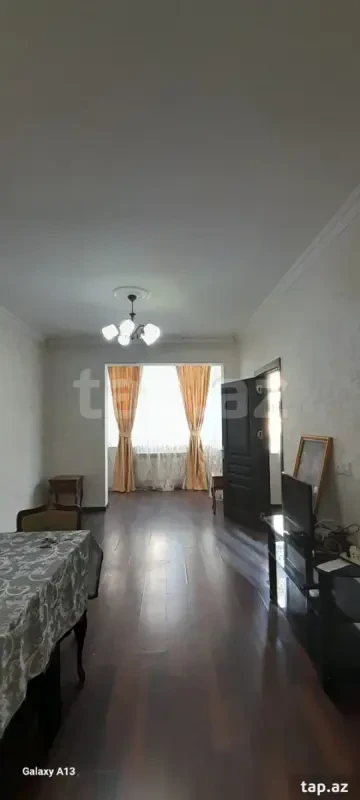 Satılır 2 otaqlı mənzil 49 m²