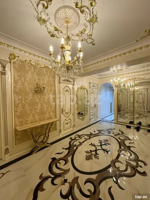 Satılır 4 otaqlı yeni tikili 172 m²