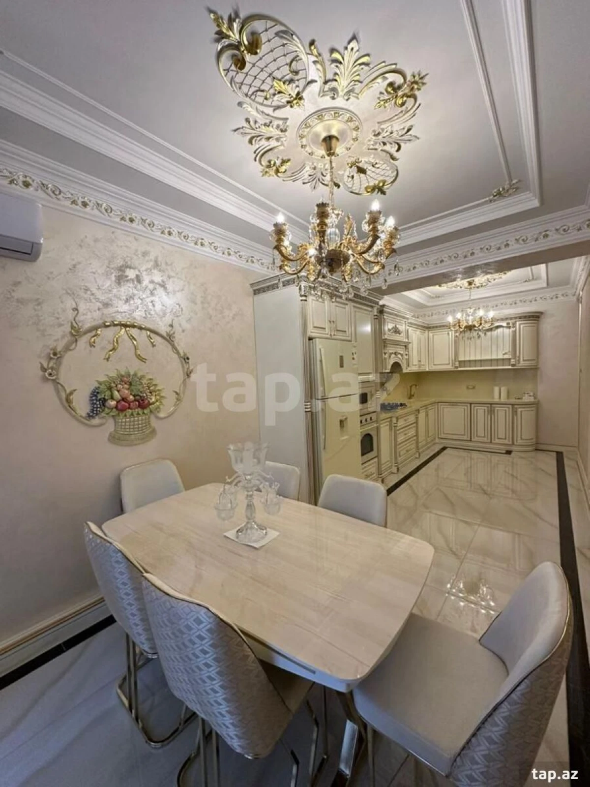 Satılır 4 otaqlı yeni tikili 172 m²