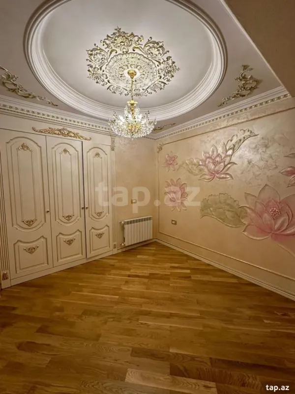 Satılır 4 otaqlı yeni tikili 172 m²