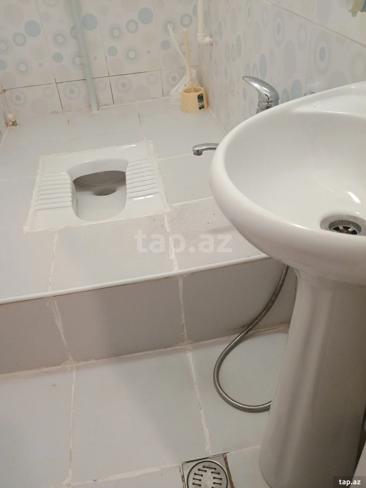 Kirayə verilir 3 otaqlı yeni tikili 100 m²