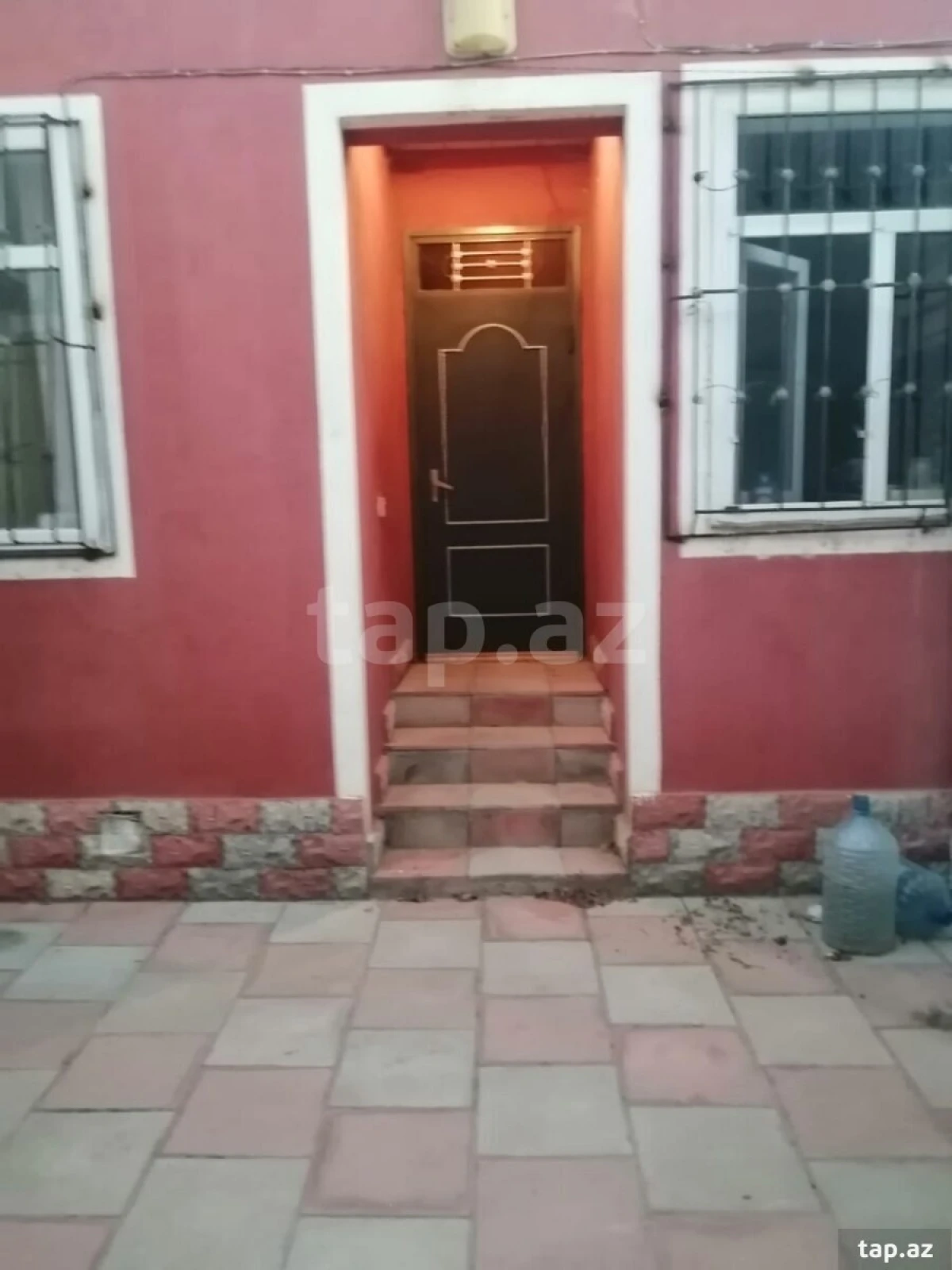 Kirayə verilir 3 otaqlı həyət evi