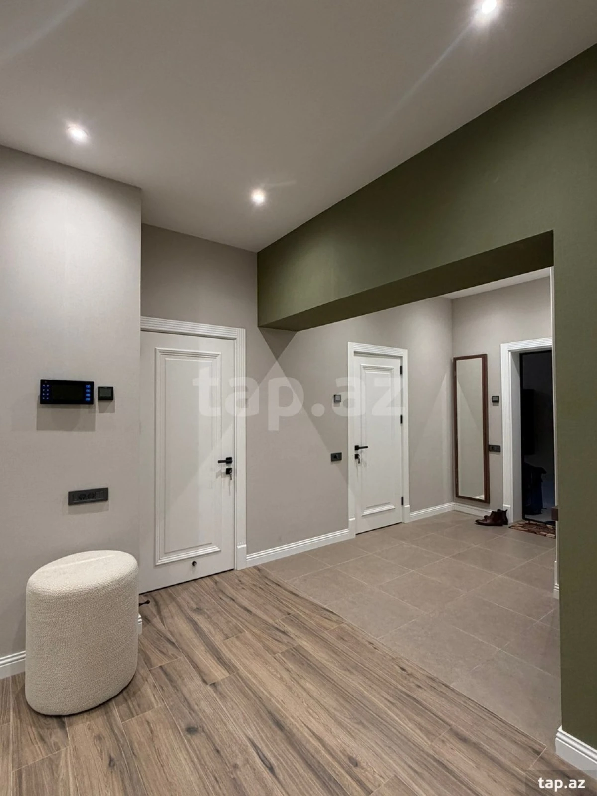 Kirayə verilir 2 otaqlı yeni tikili 97 m²