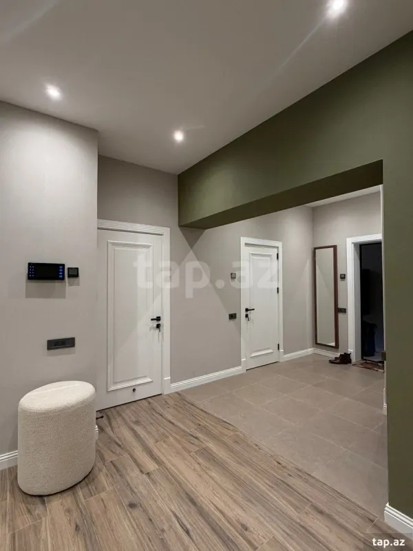 Kirayə verilir 2 otaqlı yeni tikili 97 m²