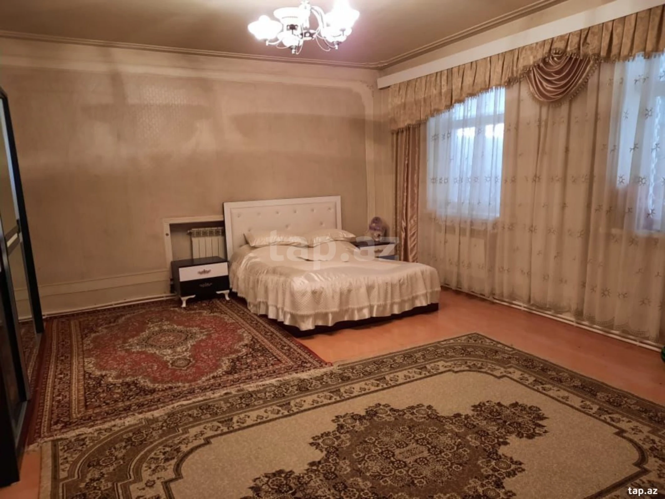 Satılır 5 otaqlı həyət evi