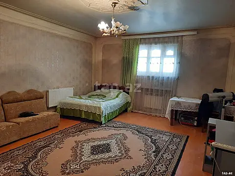 Satılır 5 otaqlı həyət evi