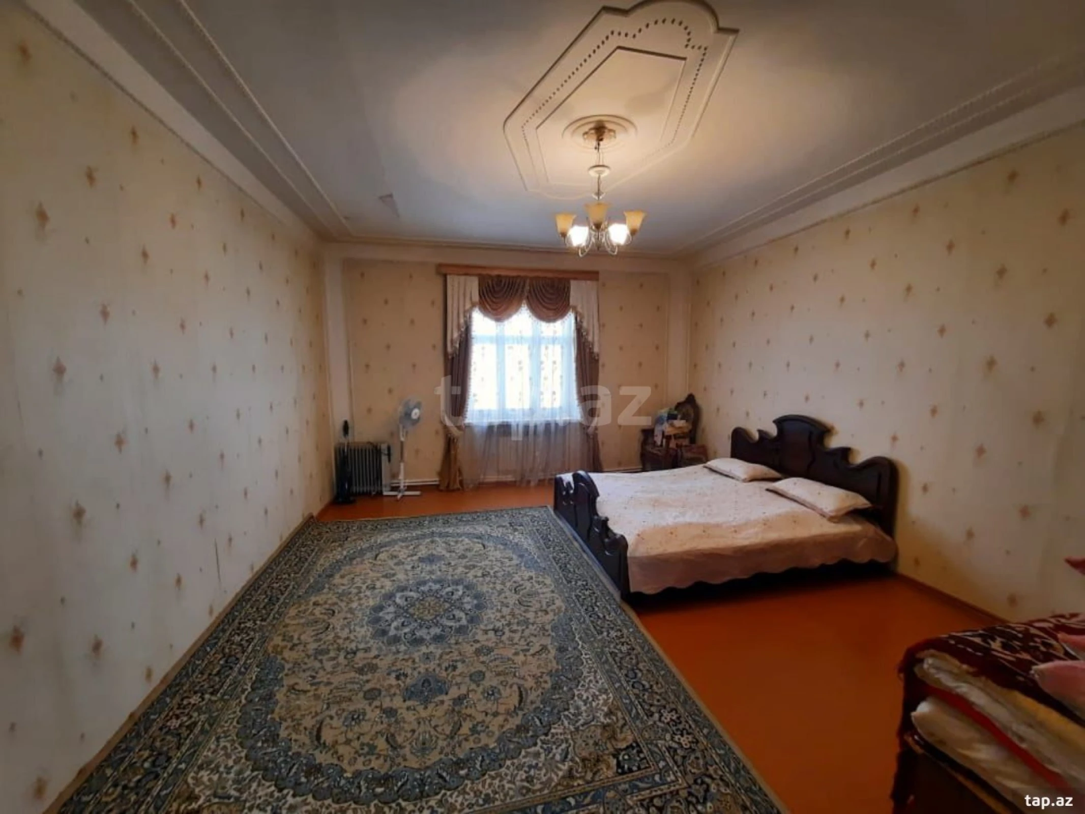 Satılır 5 otaqlı həyət evi