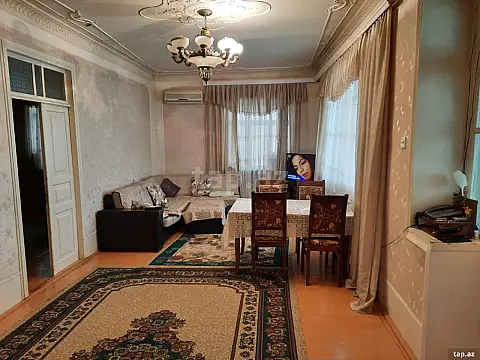 Satılır 5 otaqlı həyət evi