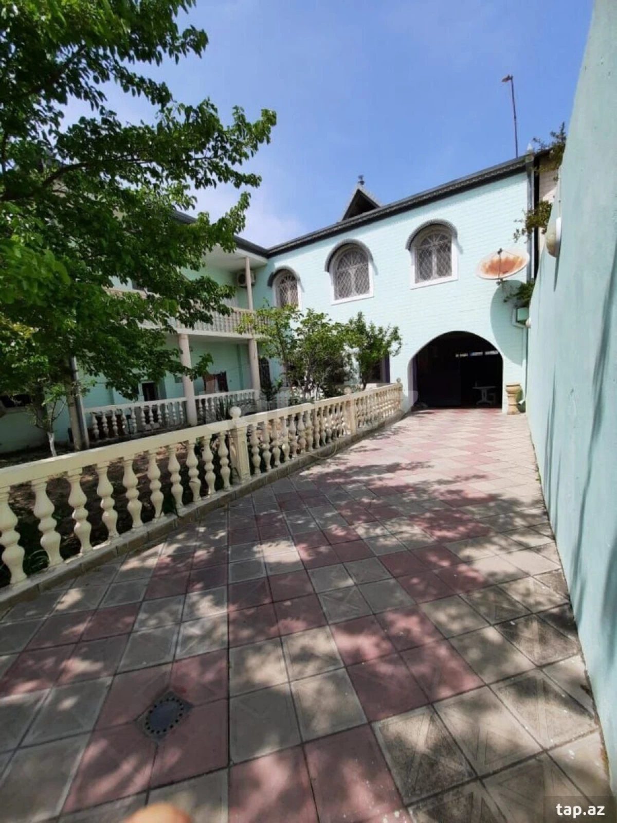 Satılır 5 otaqlı həyət evi
