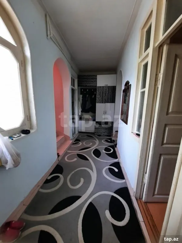 Satılır 5 otaqlı həyət evi
