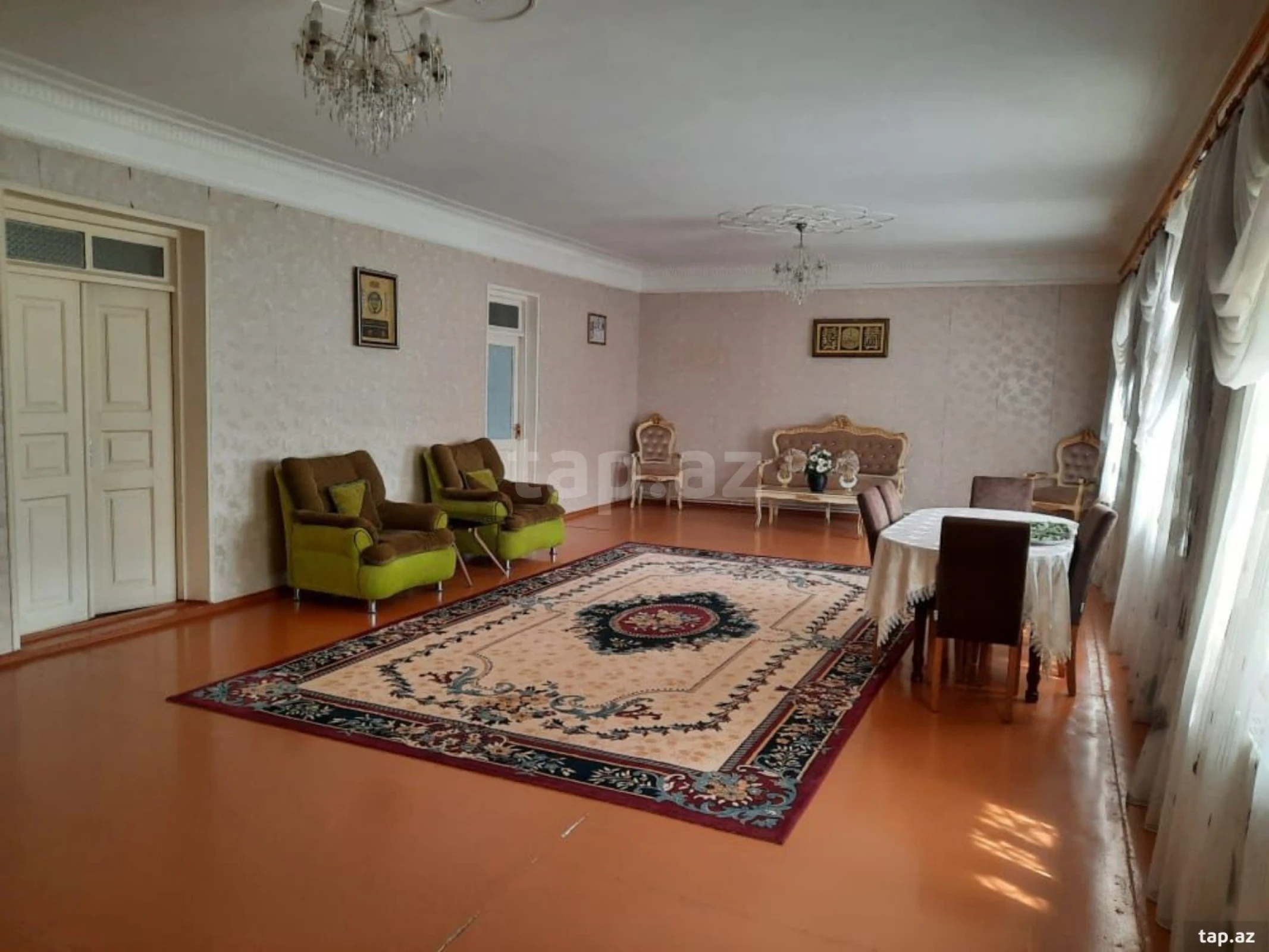 Satılır 5 otaqlı həyət evi