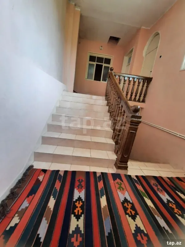 Satılır 5 otaqlı həyət evi