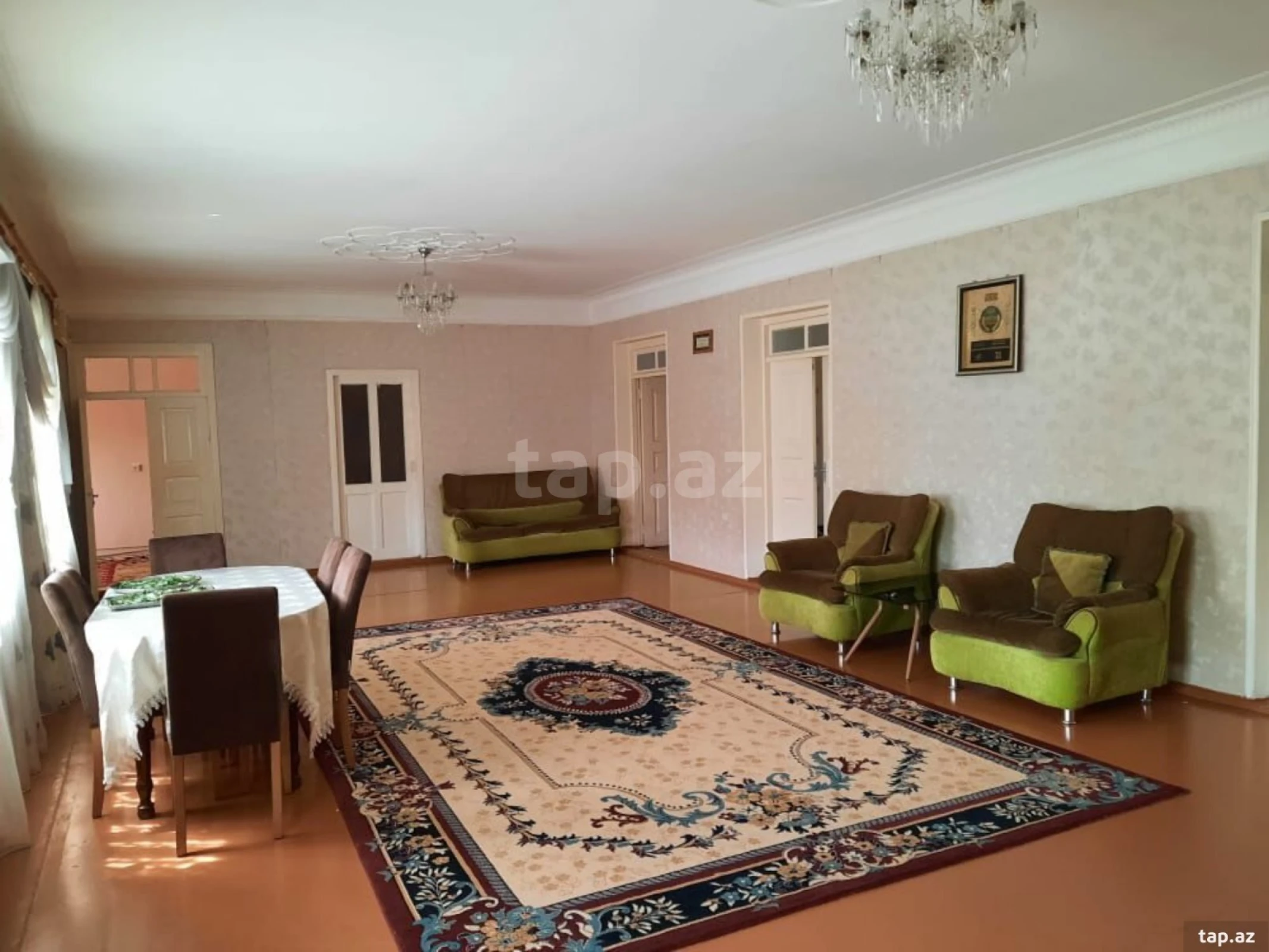 Satılır 5 otaqlı həyət evi