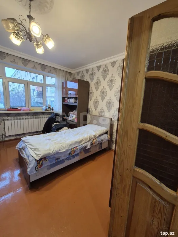 Satılır 3 otaqlı mənzil 83 m²