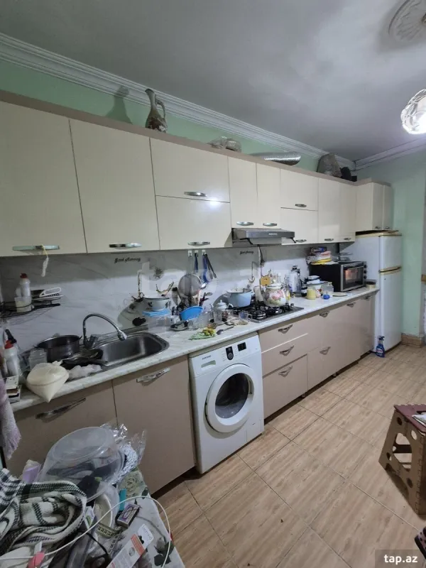 Satılır 3 otaqlı mənzil 83 m²