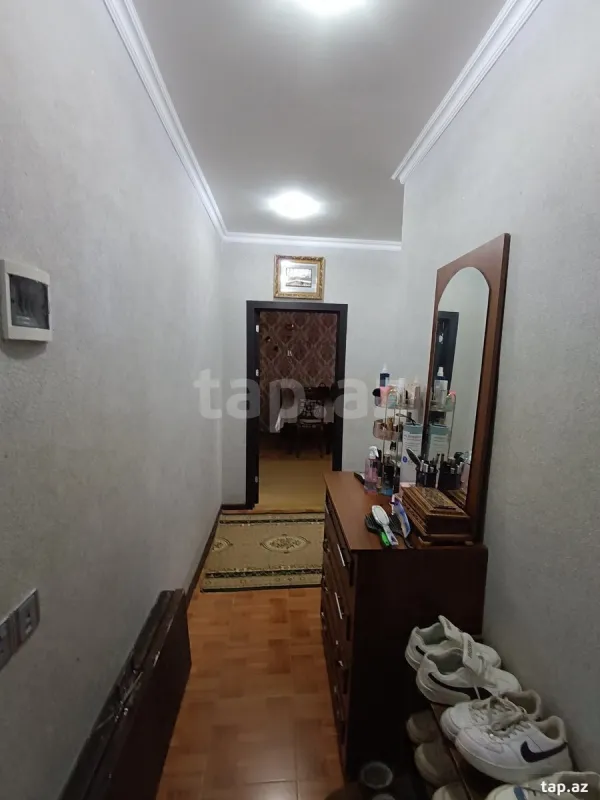 Satılır 2 otaqlı mənzil 58 m²