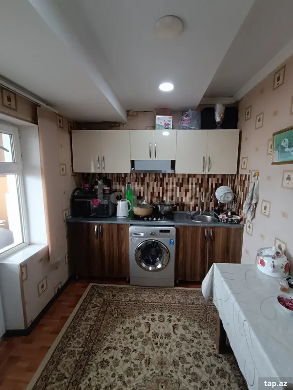 Satılır 2 otaqlı mənzil 58 m²