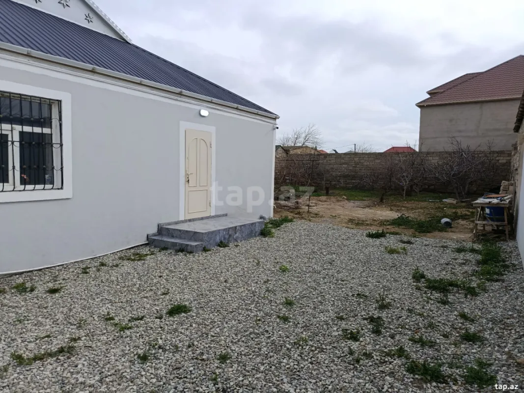 Satılır 3 otaqlı həyət evi