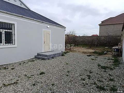 Satılır 3 otaqlı həyət evi