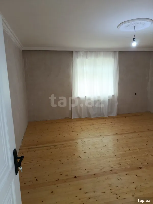 Satılır 3 otaqlı həyət evi