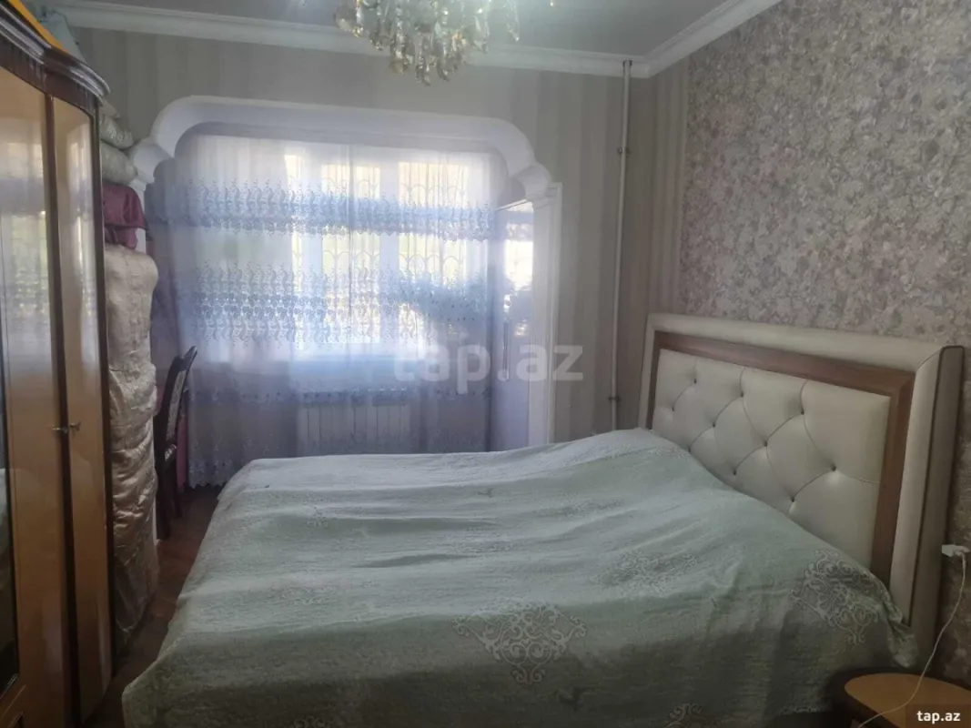 Satılır 4 otaqlı mənzil 110 m²