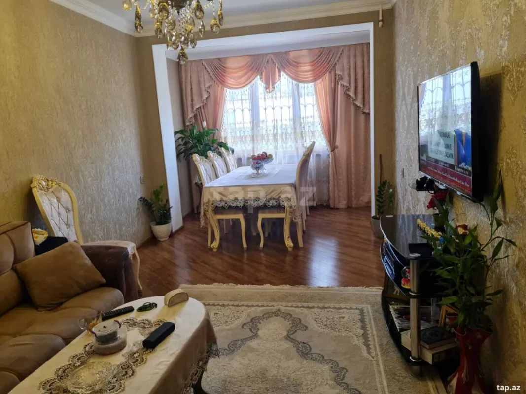 Satılır 4 otaqlı mənzil 110 m²