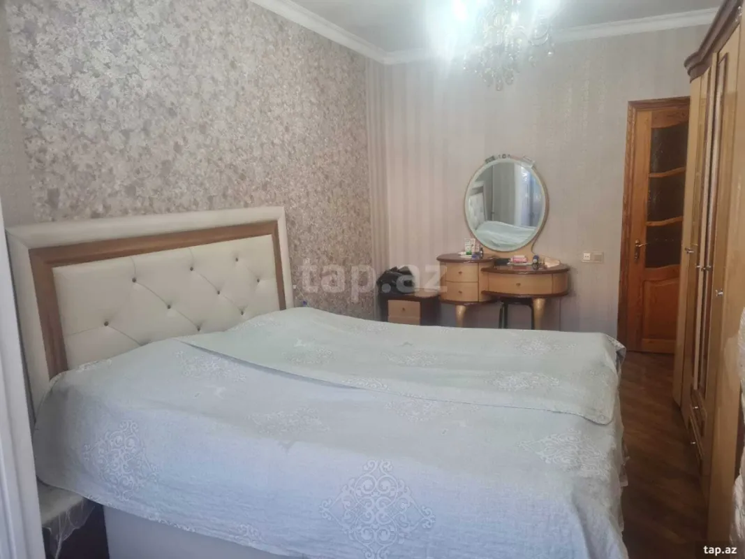 Satılır 4 otaqlı mənzil 110 m²