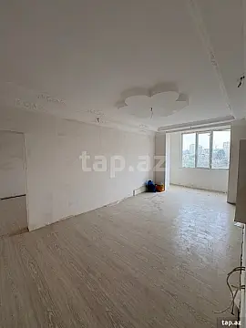 Satılır 5 otaqlı mənzil 111 m²
