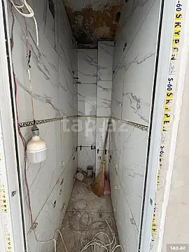 Satılır 5 otaqlı mənzil 111 m²