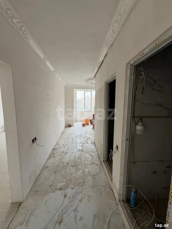 Satılır 5 otaqlı mənzil 111 m²