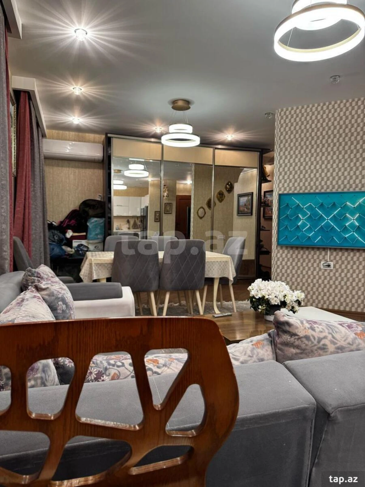 Satılır 7 otaqlı mənzil 187 m²