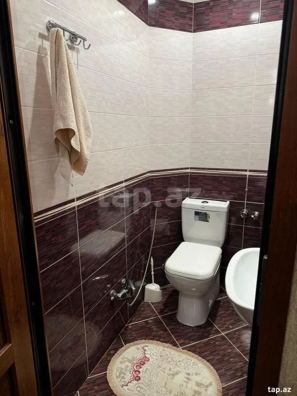 Satılır 7 otaqlı mənzil 187 m²