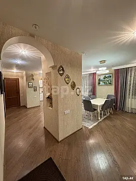 Satılır 7 otaqlı mənzil 187 m²
