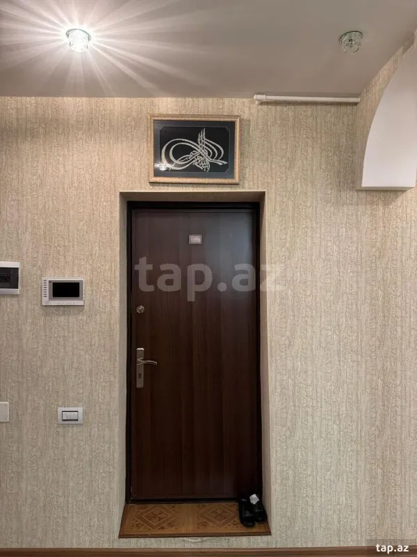 Satılır 7 otaqlı mənzil 187 m²