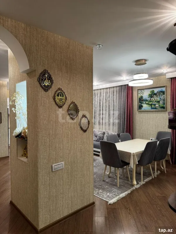 Satılır 7 otaqlı mənzil 187 m²