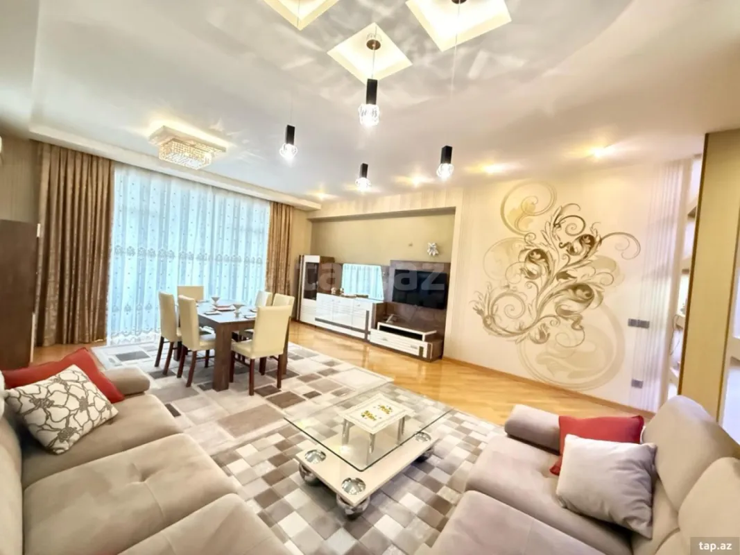 Kirayə verilir 4 otaqlı yeni tikili 145 m²