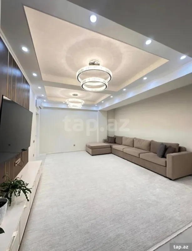 Kirayə verilir 2 otaqlı yeni tikili 70 m²