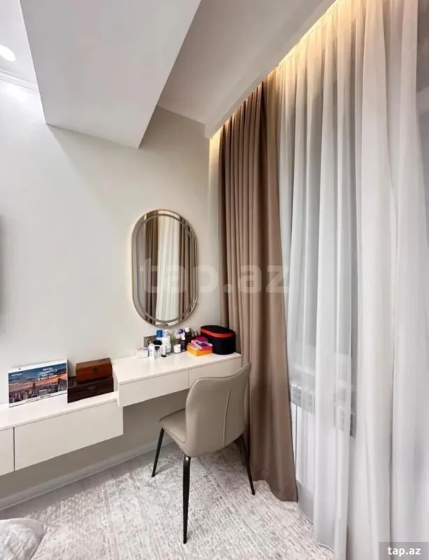 Kirayə verilir 2 otaqlı yeni tikili 70 m²