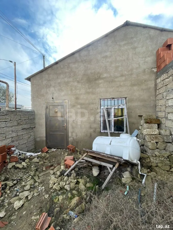 Satılır 3 otaqlı həyət evi