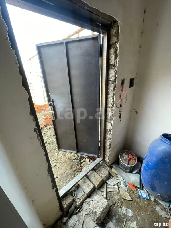 Satılır 3 otaqlı həyət evi