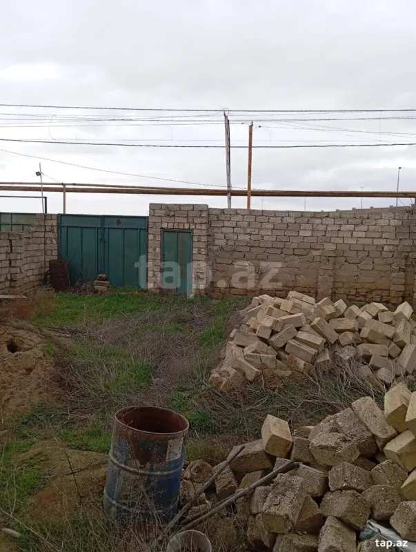 Satılır 5 otaqlı həyət evi