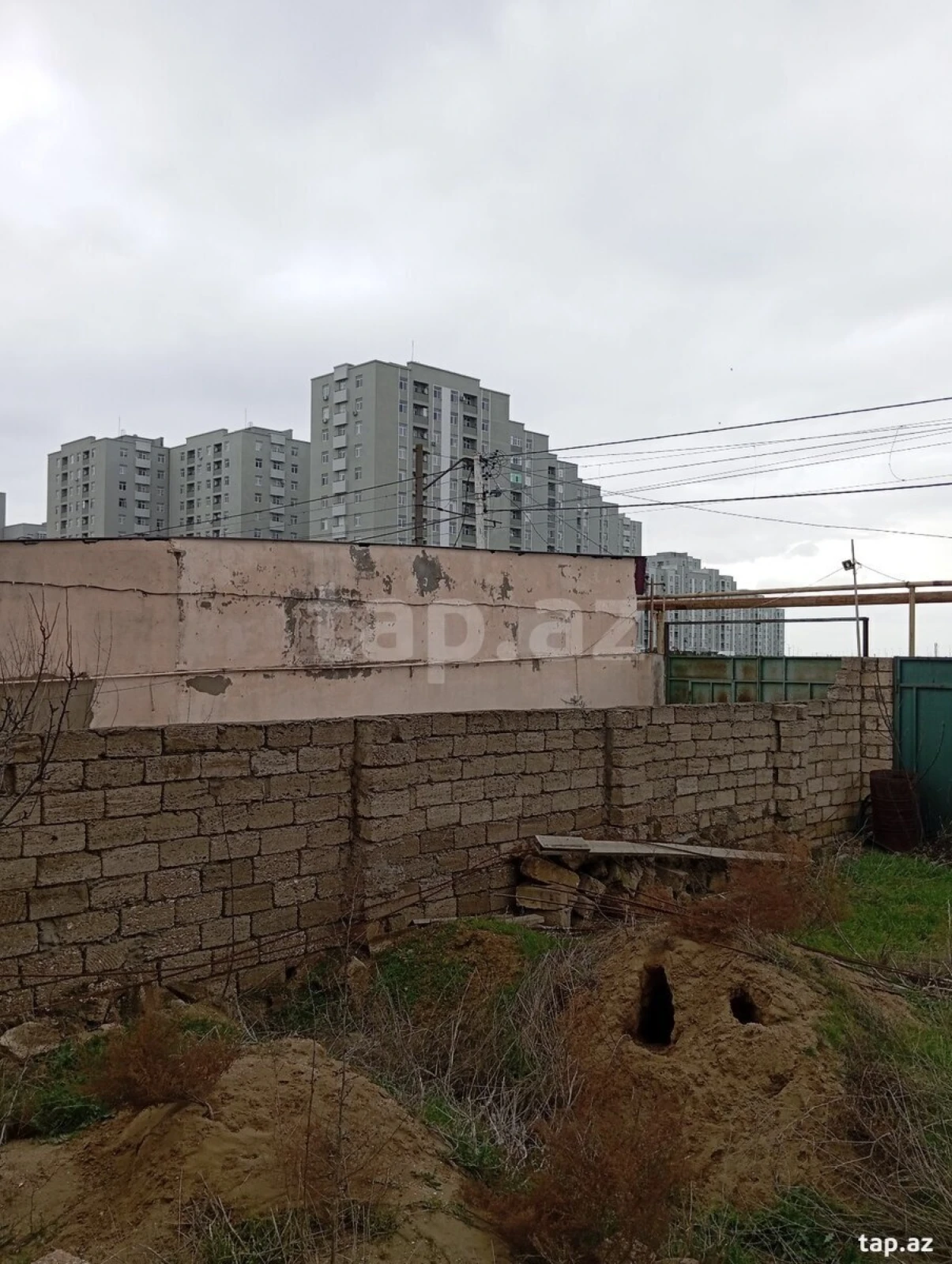 Satılır 5 otaqlı həyət evi