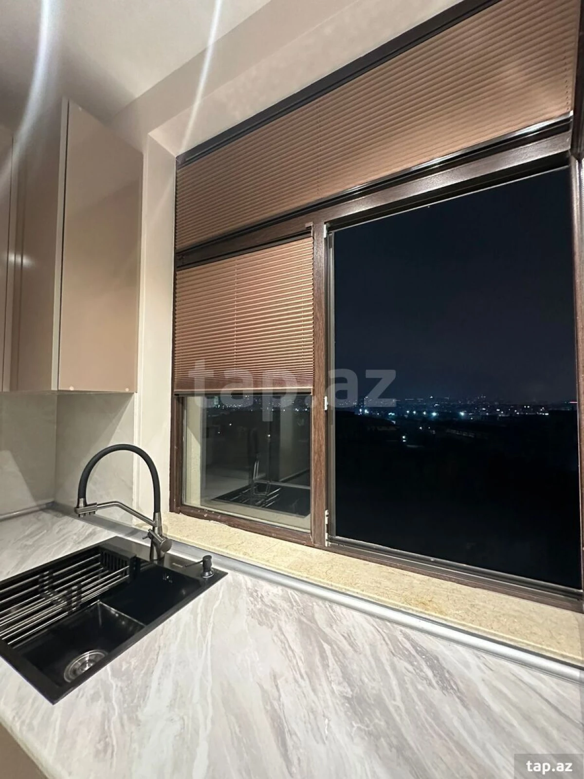 Kirayə verilir 2 otaqlı yeni tikili 60 m²