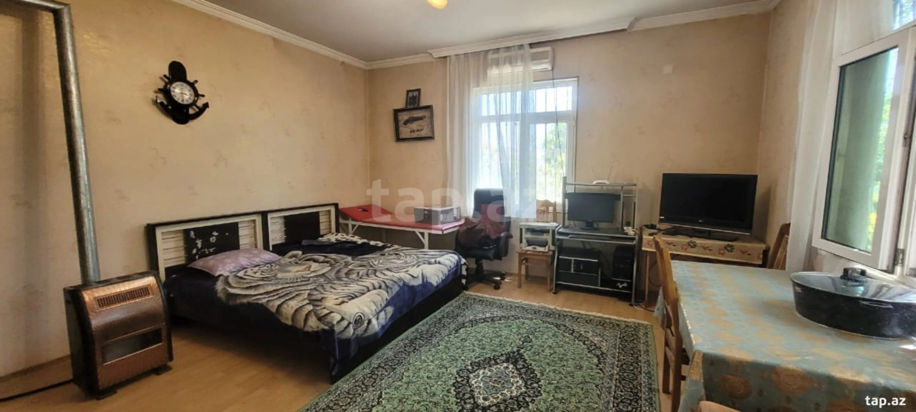 Satılır 8 otaqlı həyət evi