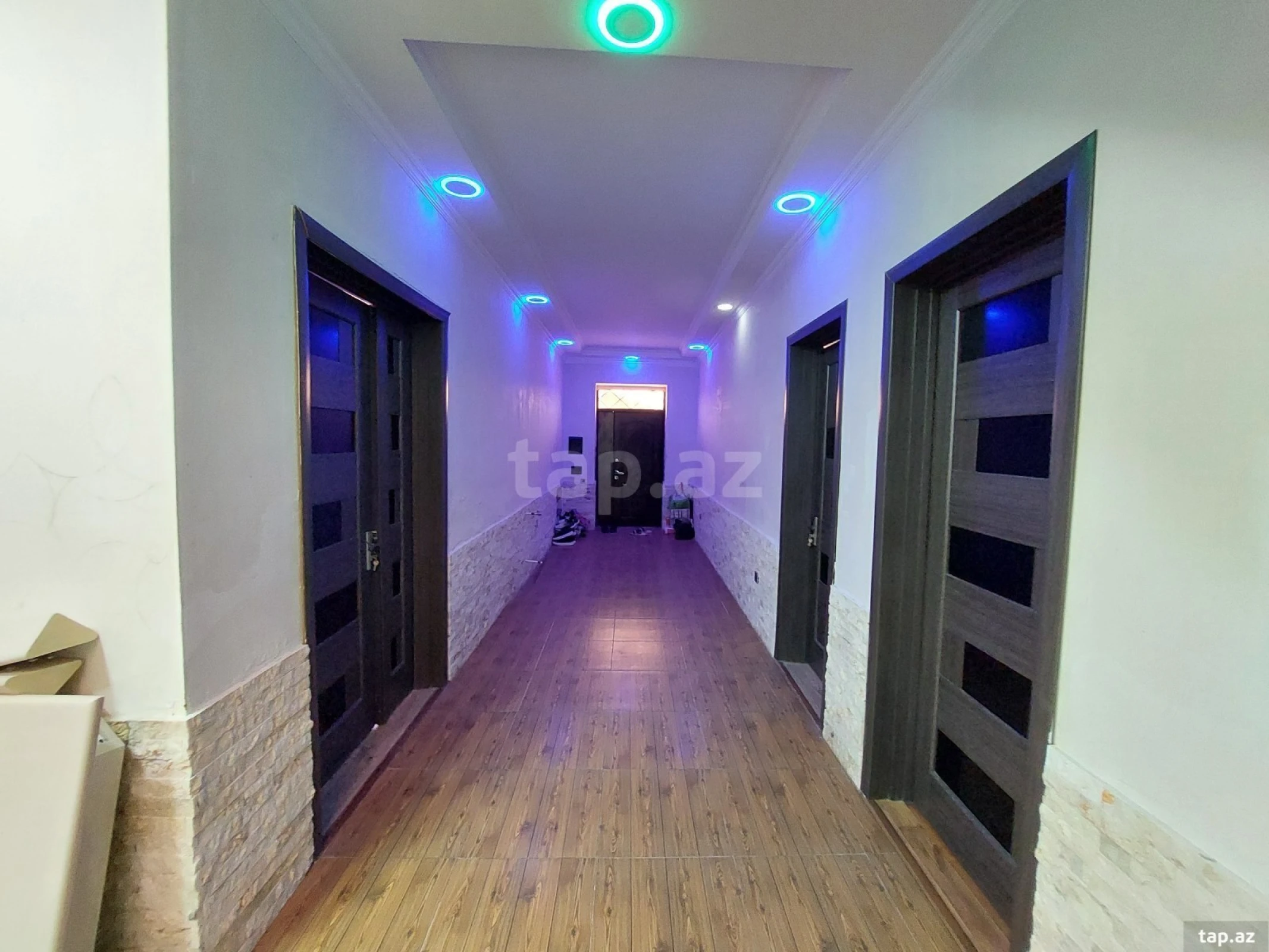 Satılır 5 otaqlı həyət evi