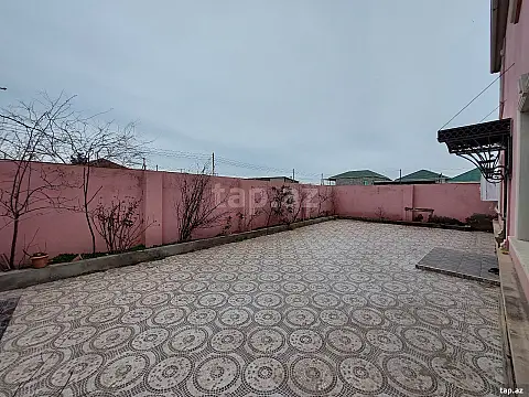 Satılır 5 otaqlı həyət evi