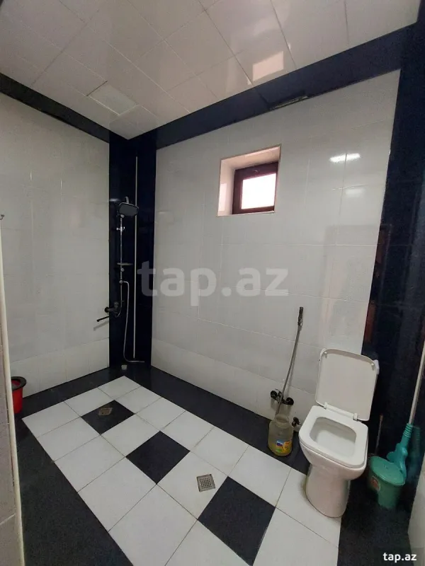 Satılır 5 otaqlı həyət evi