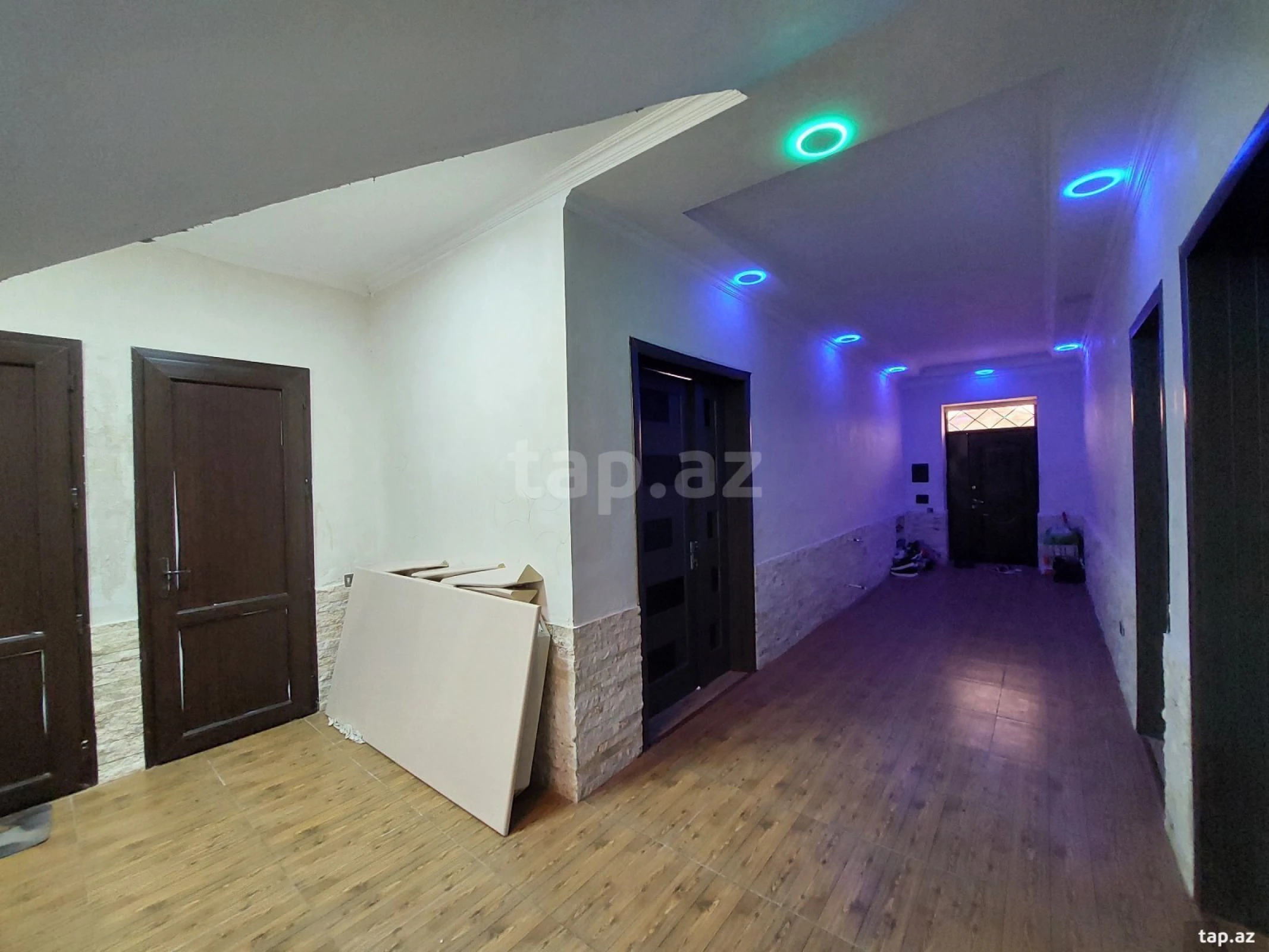 Satılır 5 otaqlı həyət evi